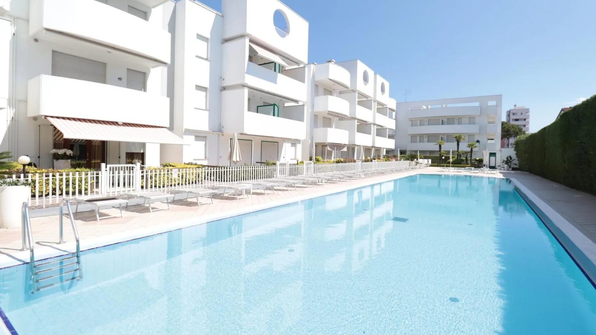 Papaya - Immobiliare Living Daire Lido di Jesolo 0*,